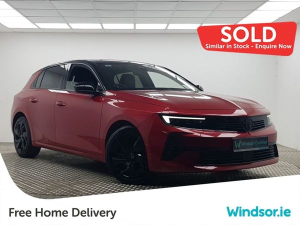 Opel Astra Hatchback, Petrol, 2022, Red