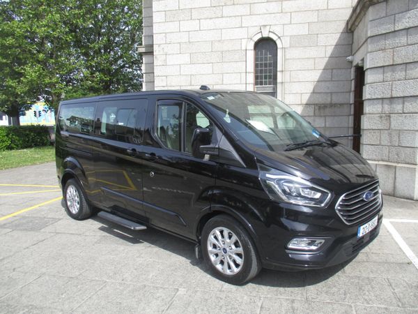 Ford Tourneo MPV, Diesel, 2021, Black