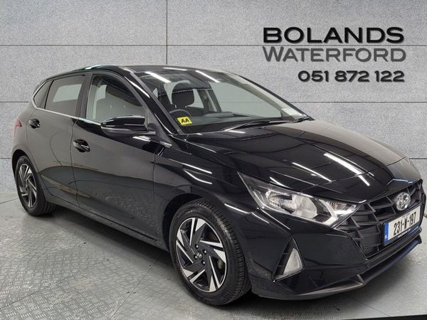 Hyundai i20 Hatchback, Petrol, 2023, Black