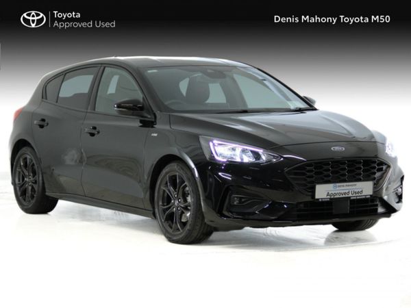 Ford Focus Hatchback, Petrol Hybrid, 2022, Black