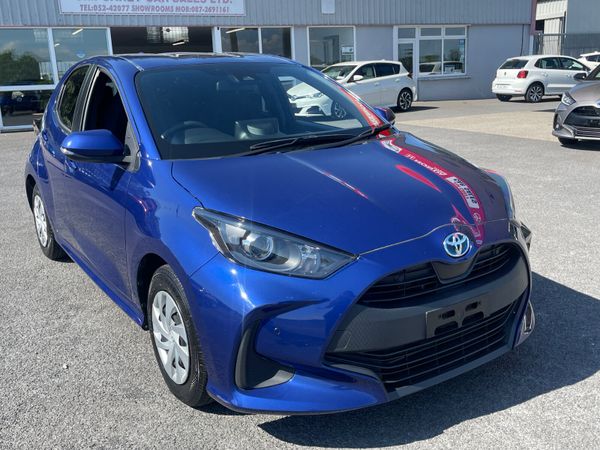 Toyota Yaris Hatchback, Petrol Hybrid, 2021, Blue
