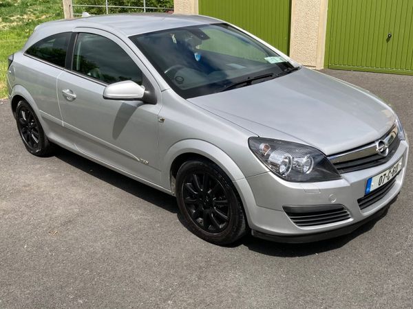Opel Astra Hatchback, Petrol, 2007, Silver