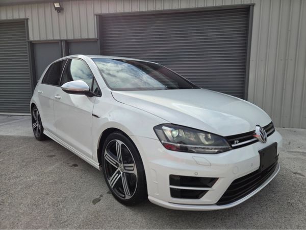 Volkswagen Golf Hatchback, Petrol, 2016, White