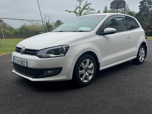 Volkswagen Polo Hatchback, Petrol, 2012, White