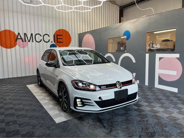 Volkswagen Golf Hatchback, Petrol, 2019, White