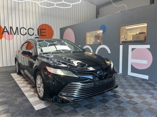 Toyota Camry Saloon, Petrol Hybrid, 2019, Black