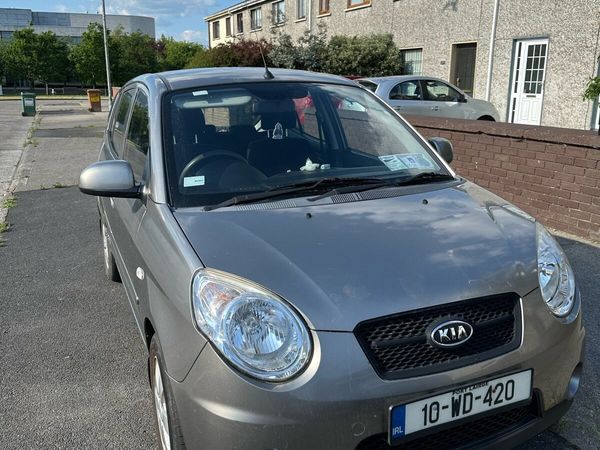 Kia Picanto Hatchback, Petrol, 2010, Silver