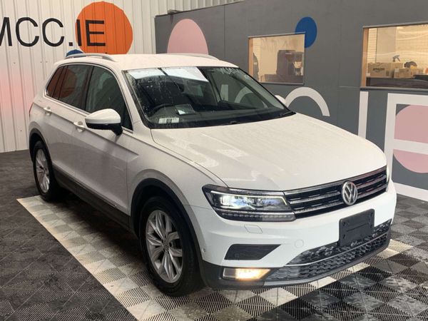 Volkswagen Tiguan SUV, Petrol, 2017, White