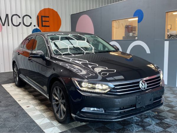 Volkswagen Passat Saloon, Petrol, 2020, Grey