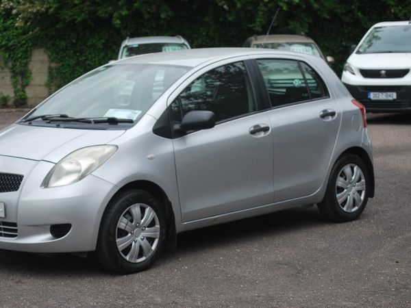 Toyota Yaris Hatchback, Petrol, 2008, Silver