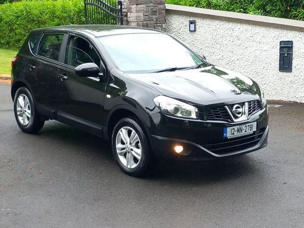 Nissan Qashqai Hatchback, Diesel, 2012, Black