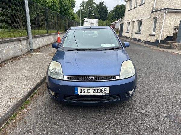 Ford Fiesta Hatchback, Petrol, 2005, Blue
