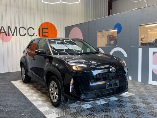 Toyota Yaris Cross SUV, Petrol Hybrid, 2021, Black