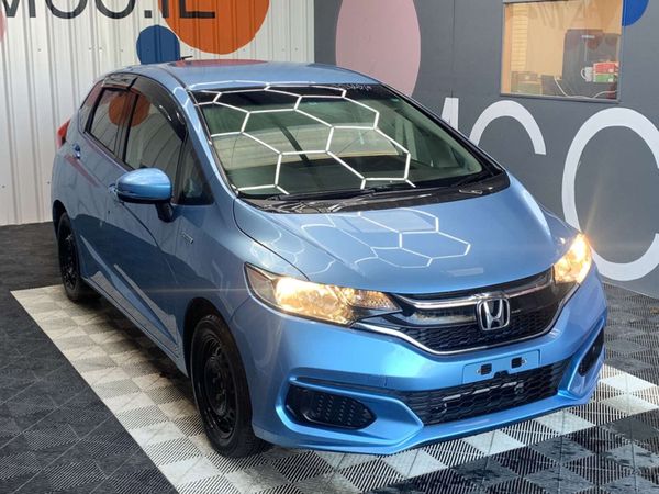 Honda Fit Hatchback, Petrol Hybrid, 2017, Blue