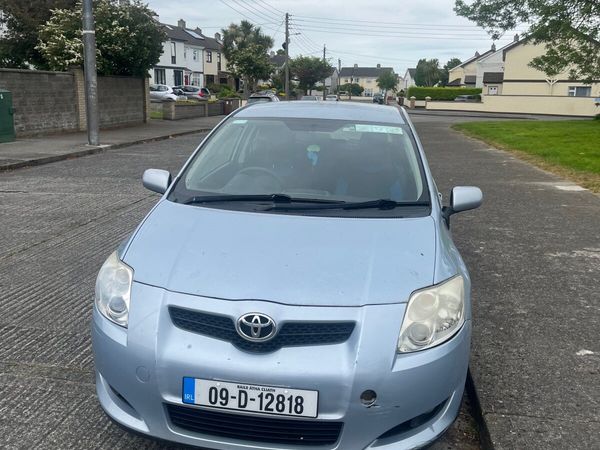 Toyota Auris Hatchback, Petrol, 2009, Blue
