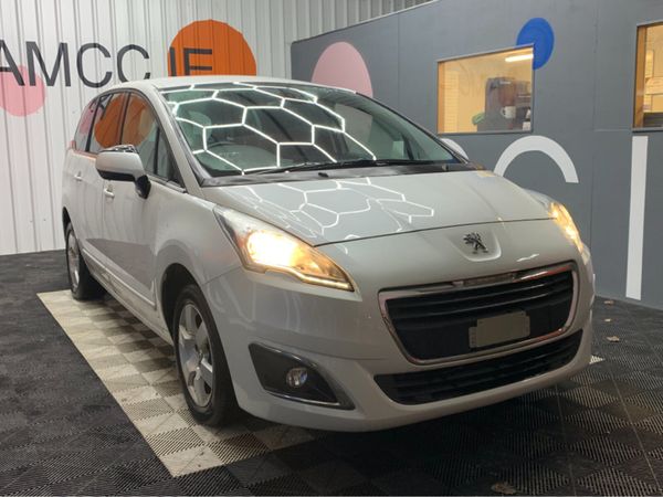 Peugeot 5008 Estate, Petrol, 2014, White
