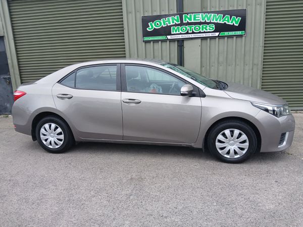 Toyota Corolla Saloon, Petrol, 2015, Bronze