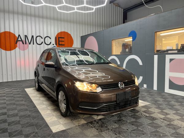 Volkswagen Polo Hatchback, Petrol, 2015, Brown