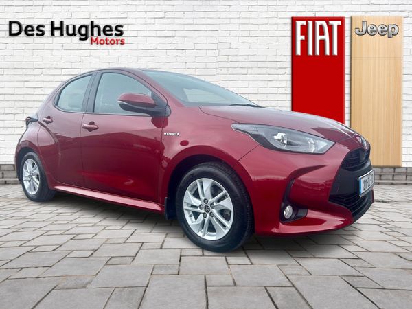 Toyota Yaris Hatchback, Petrol Hybrid, 2021, Red