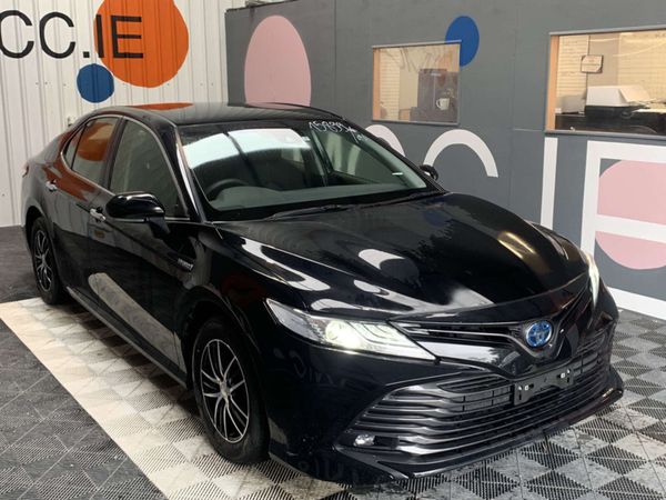 Toyota Camry Saloon, Petrol Hybrid, 2019, Black