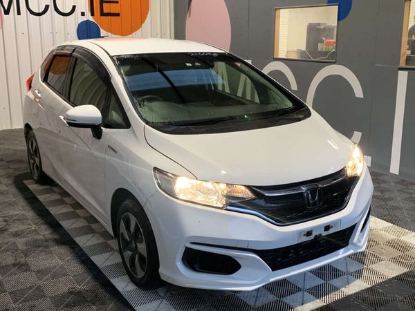 Honda Fit Hatchback, Petrol Hybrid, 2019, White
