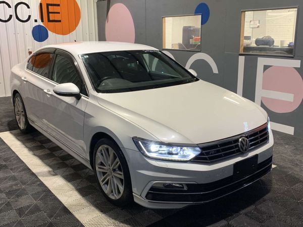 Volkswagen Passat Saloon, Petrol, 2017, White