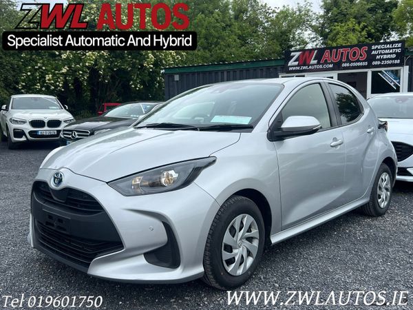 Toyota Yaris Hatchback, Petrol, 2021, Silver