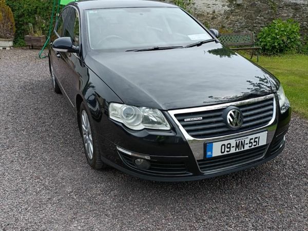Volkswagen Passat Saloon, Diesel, 2009, Black