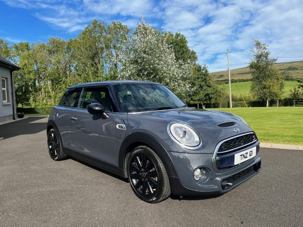 Mini Cooper Hatchback, Diesel, 2017, Grey