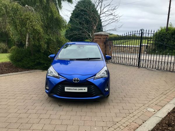 Toyota Yaris Hatchback, Petrol, 2020, Blue