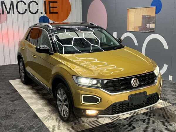 Volkswagen T-Roc SUV, Diesel, 2021, Gold