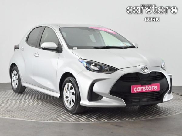 Toyota Yaris Hatchback, Petrol, 2022, Silver