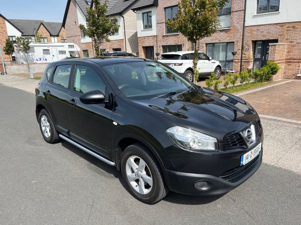 Nissan Qashqai Hatchback, Diesel, 2014, Black