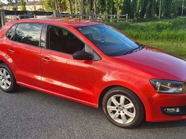 Volkswagen Polo Hatchback, Diesel, 2014, Orange