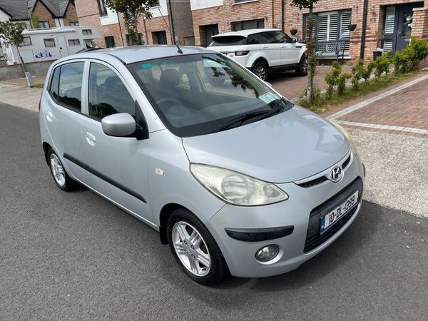 Hyundai i10 Hatchback, Petrol, 2010, Silver
