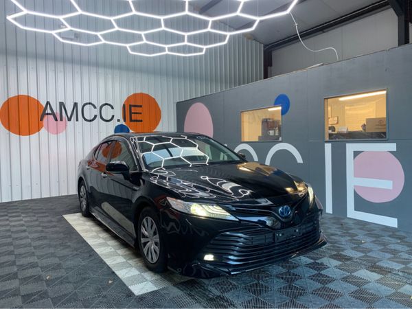 Toyota Camry Saloon, Petrol Hybrid, 2018, Black