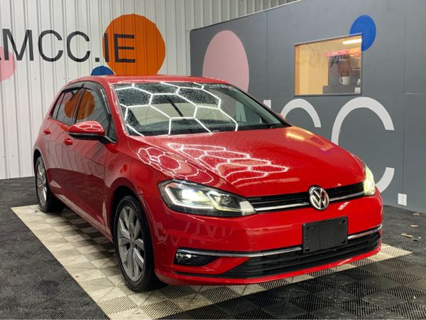 Volkswagen Golf Hatchback, Petrol, 2017, Red
