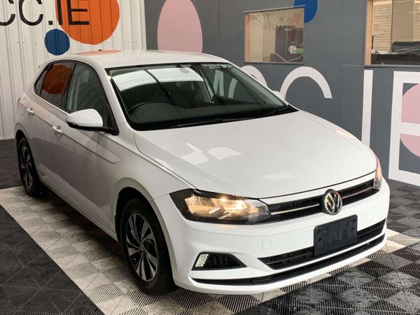 Volkswagen Polo Hatchback, Petrol, 2019, White