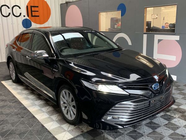 Toyota Camry Saloon, Petrol Hybrid, 2018, Black