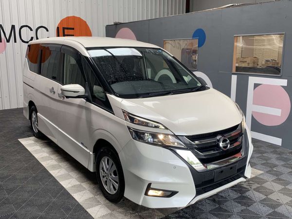 Nissan Serena MPV, Petrol Hybrid, 2017, White