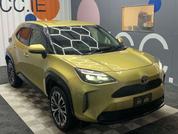 Toyota Yaris Cross SUV, Petrol Hybrid, 2020, Gold