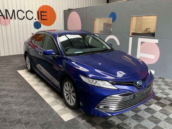 Toyota Camry Saloon, Petrol Hybrid, 2018, Blue