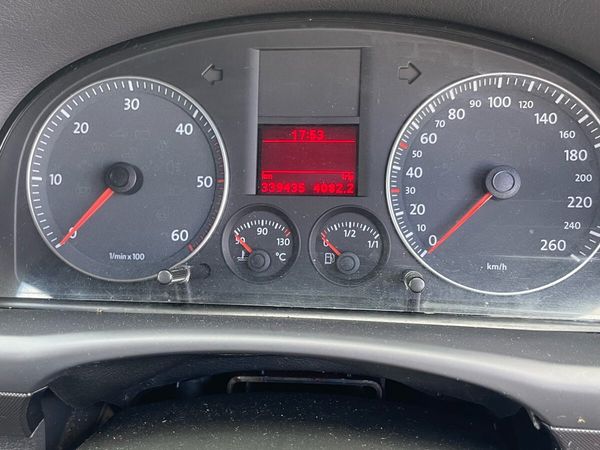 Volkswagen Touran MPV, Diesel, 2008, Black