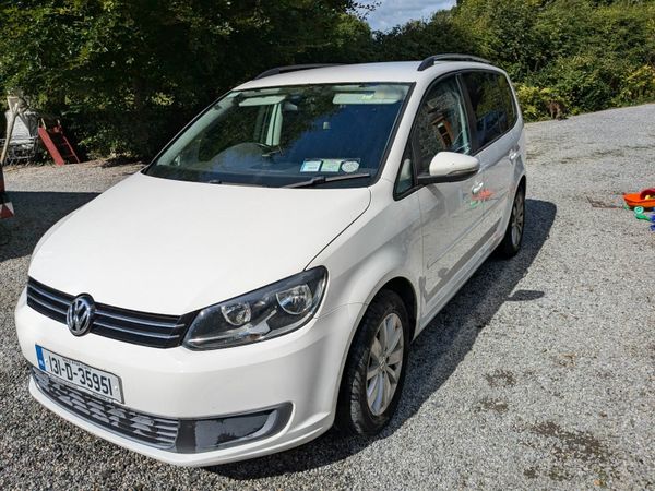 Volkswagen Touran MPV, Diesel, 2013, White