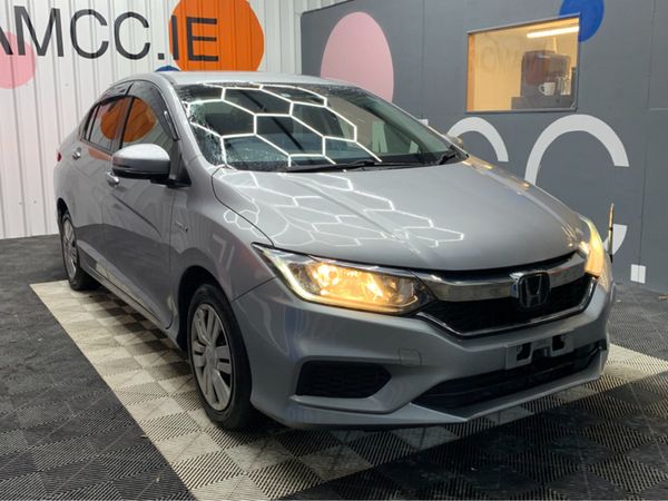 Honda Grace Saloon, Petrol Hybrid, 2019, Silver