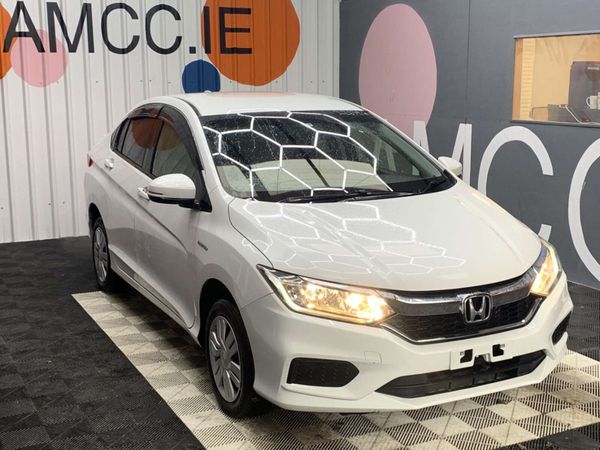 Honda Grace Saloon, Petrol Hybrid, 2019, Silver