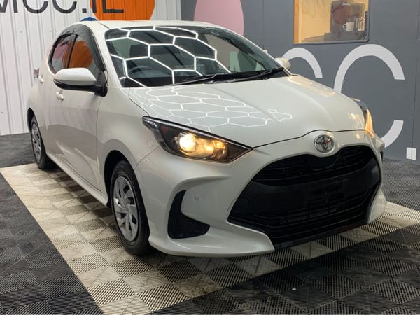 Toyota Yaris Hatchback, Petrol, 2020, White
