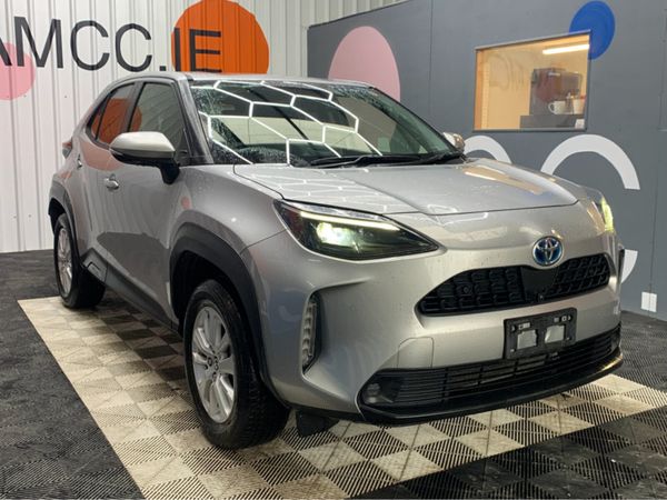 Toyota Yaris Cross SUV, Petrol Hybrid, 2020, Silver