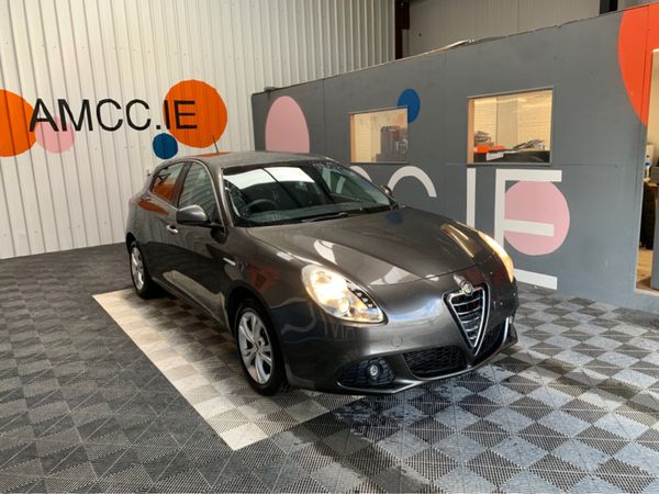 Alfa Romeo Giulietta Hatchback, Petrol, 2013, Grey