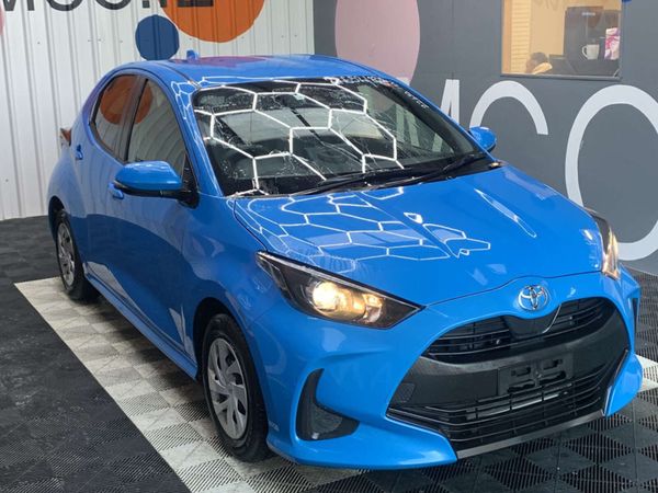 Toyota Yaris Hatchback, Petrol, 2023, Blue